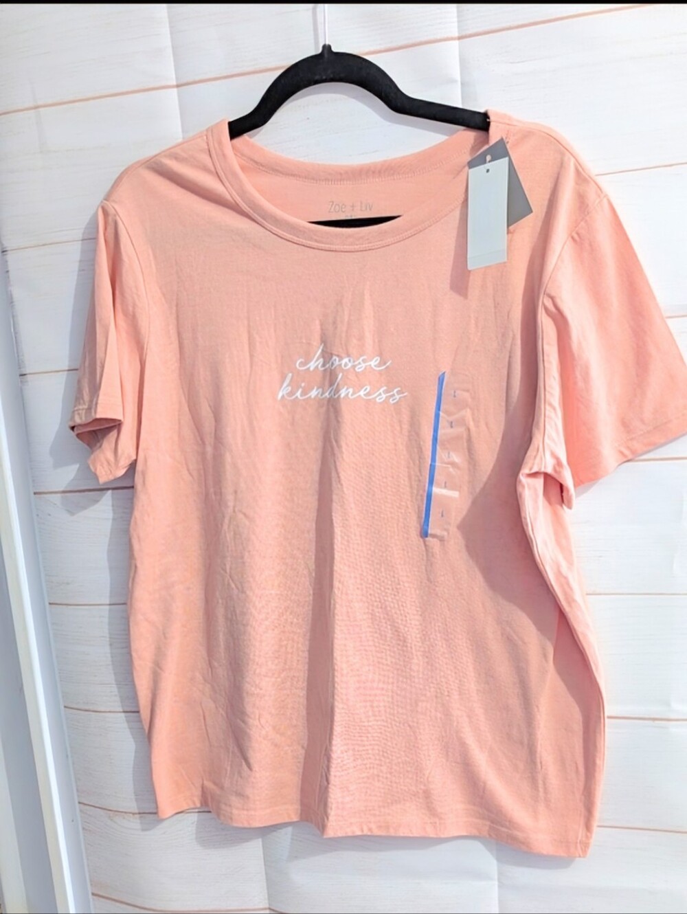 Zoe + Liv Peach 🍑 Lightweight Graphic Crewneck Tee Size Large